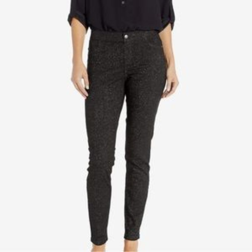 One 5 One Black Fancy Back Pocket Stretchy Skinny Pants NWOT